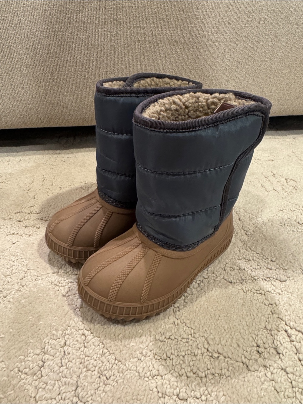 Old Navy Kids Winter Snow Boots in Brown and Navy